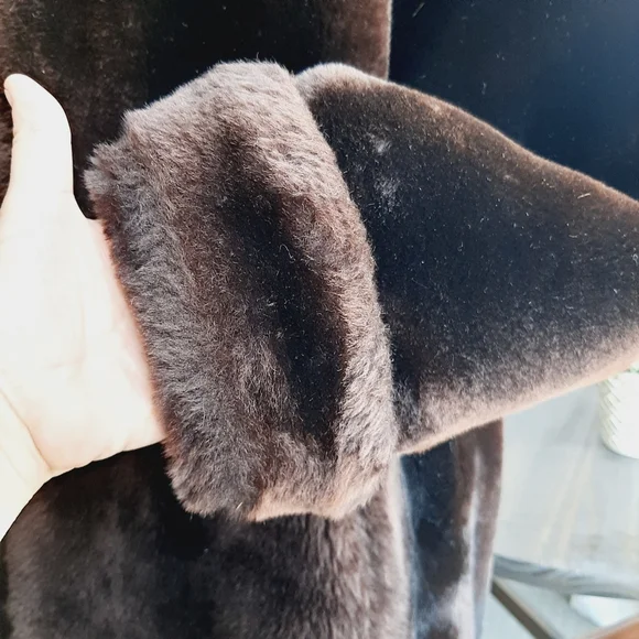 VTG Luxurious Brown Mouton Swing Coat - Picture 10 of 11